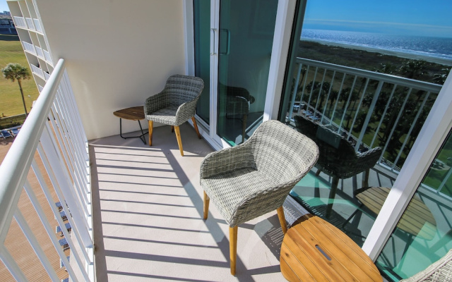 Pelican Pathway by Ryson Vacation Rentals