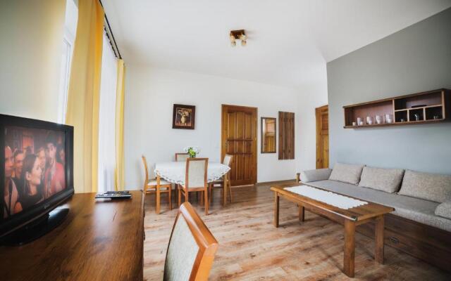 Biała Akacja Resort & Business