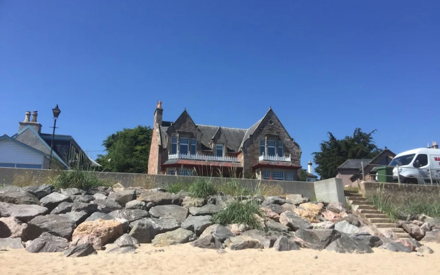 Tigh Na Mara