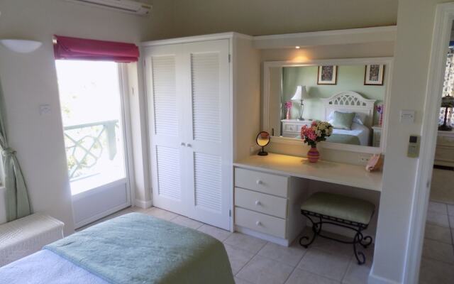 The Pelican #3 - Spacious 3 bedroom 2.5 bath waterfront townhome in the heart of Rodney Bay. 3 Townhouse by RedAwning — фото 4