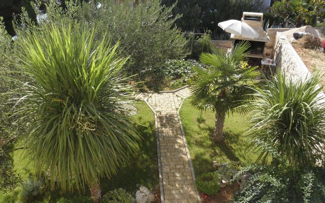 Apartment Jadro - 20 m from sea: A4 Drage, Riviera Biograd