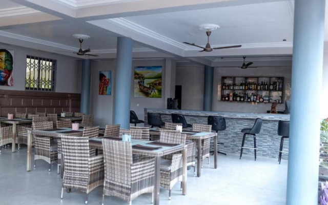 Milady Hotel