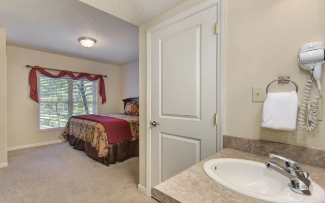 Cedar Lodge Condominiums