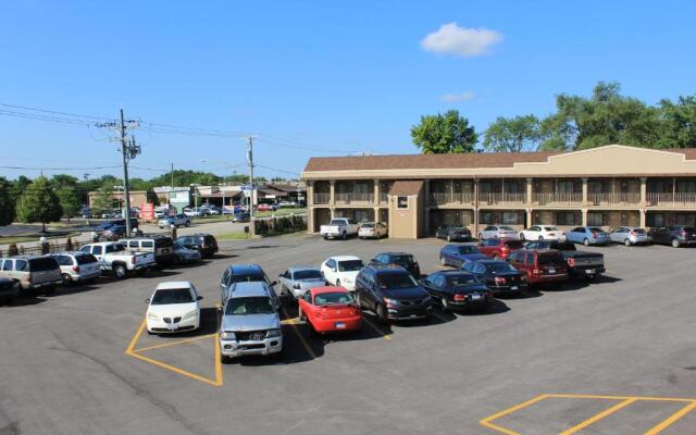 American Inn & Suites