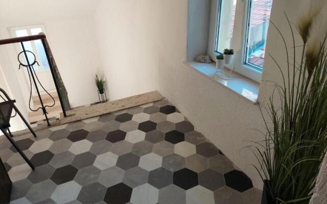 Studio Apartment NIKO II 5 min to center