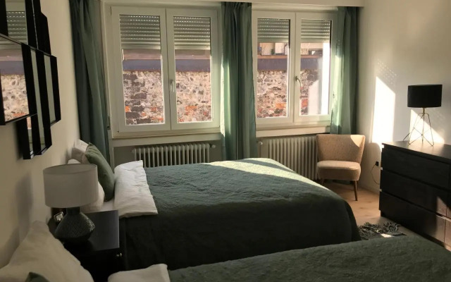 City Apartment 221