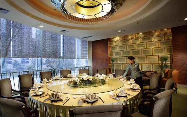 Holiday Inn Chengdu Century City-WestTower by IHG