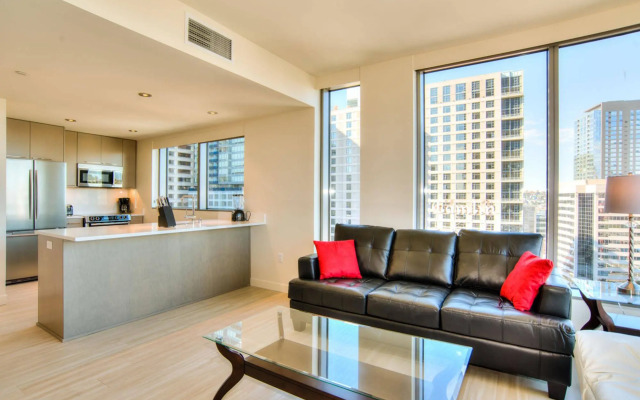 Furnished Apartments on Pine Street