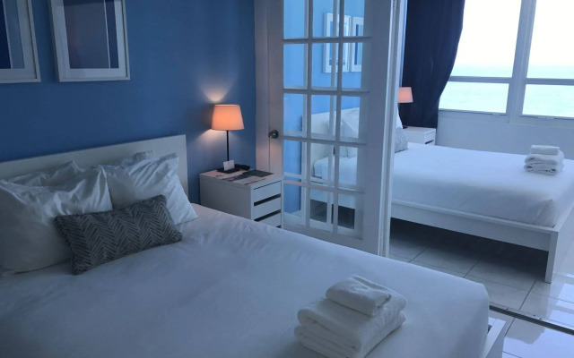 Collins Apartments by Design Suites Miami