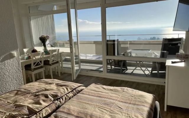 Baltic See Flat Modern Retreat