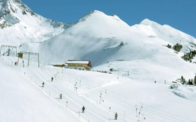 Spacious Apartment in Ramsau im Zillertal near Ski Area