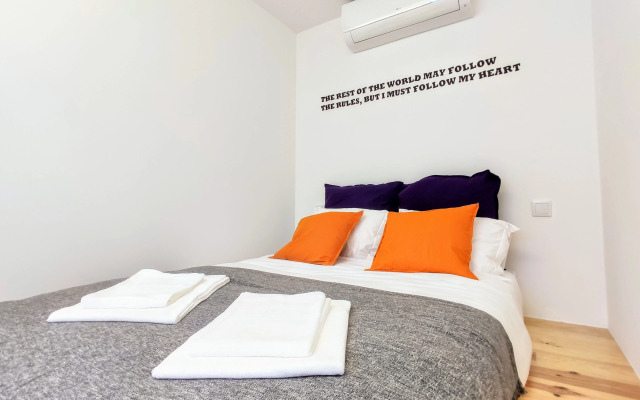 Bombarda Cinema Apartments