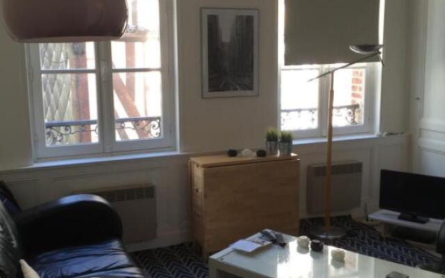 Rue Des Lingots Apartment