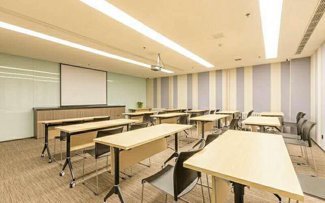 HanTing Hotel (Beijing ABP Headquarters)