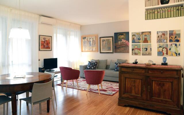 CO-C933-5GIO61A2 - Art Family Apartment