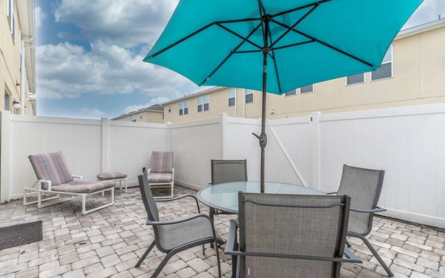 5134 Compass Bay