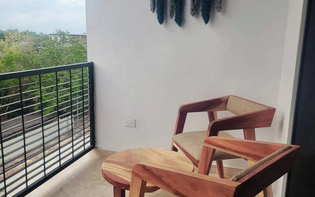 ¡bello Zen PH 2 Terraces for 4 People!