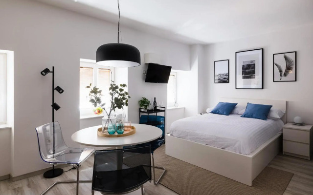 New Central Studio with free parking