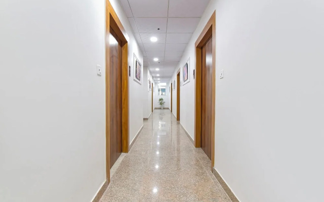 Fabhotel Grand Bala