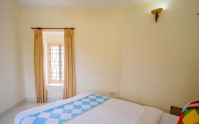 OYO 15459 Home Exotic 2BHK Vyttila