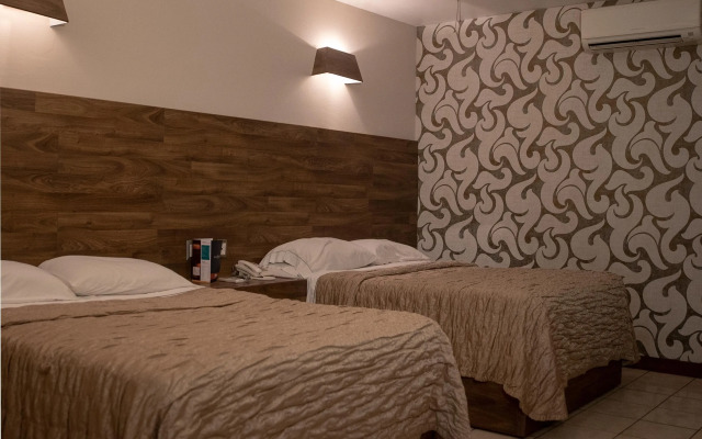 Hotel Maioris El Diez