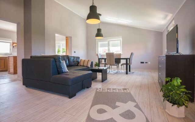 Apartments with pool 992