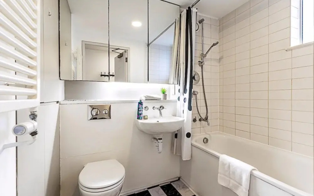 Cosy Camden Retreat Near Markets Tube