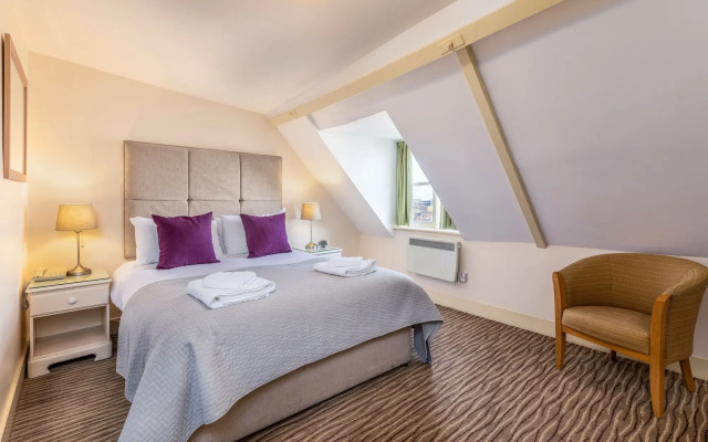 Swan Revived Hotel
