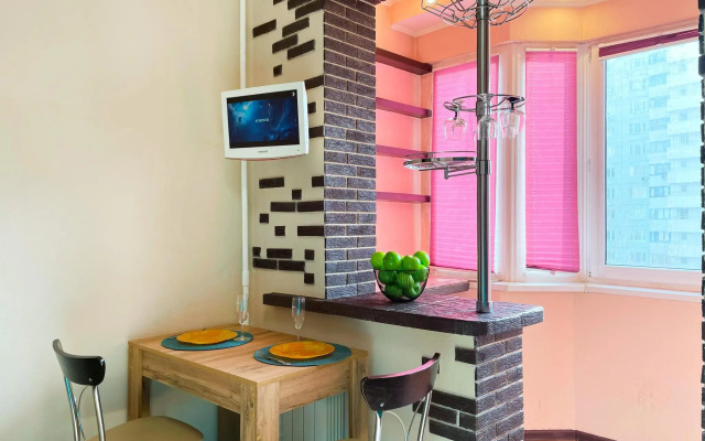 Like Home Apartment (Лайк Хоум Апартмент) на улице Винокурова 6