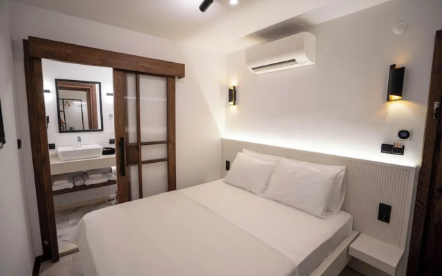 Lina Guest House