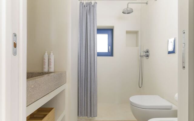 Casa Blue con piscina by Wonderful Italy