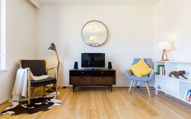 Rosie 2Bdr Stkilda Apartment