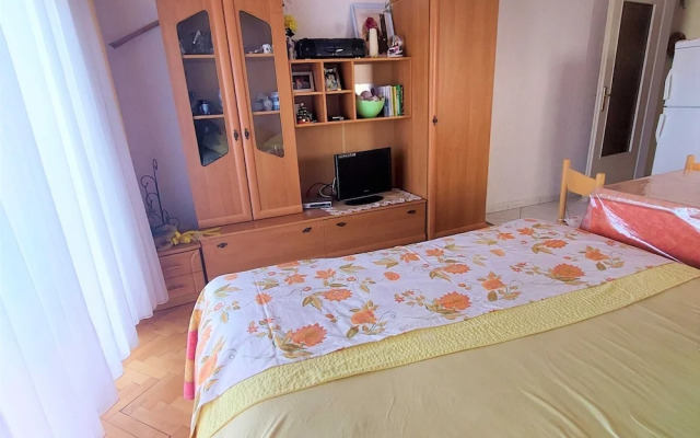 Elegant Apartments With Sea View and Balcony