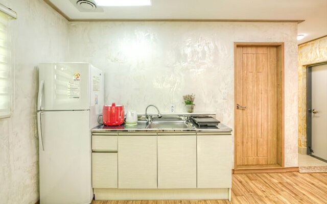 Hadong Hwagaesongi Pension