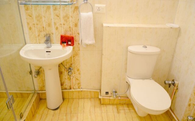 OYO 9266 Home Stay Kapoor Inn