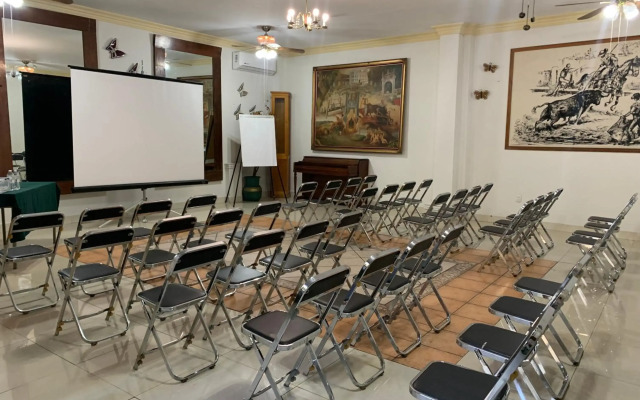 Inn Galerias Hotel