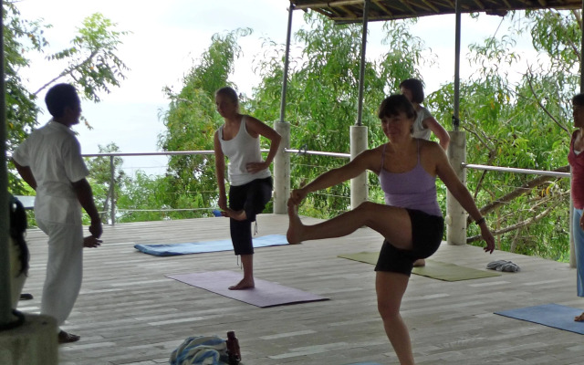 Bloo Lagoon Eco Village