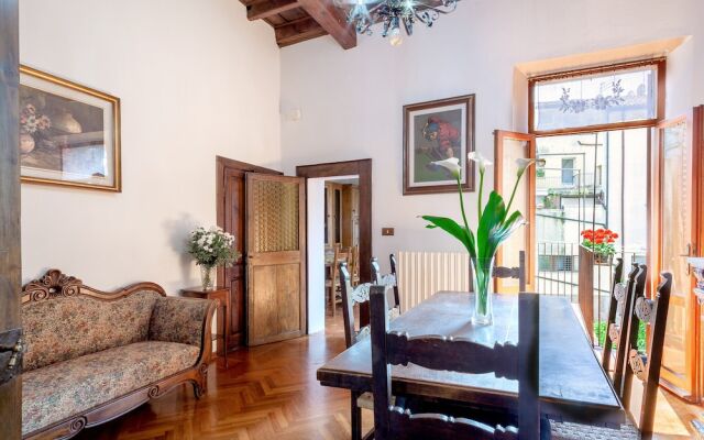 Exclusive Palazzo Schifanoia Apartment