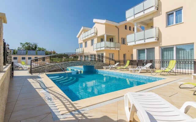 Beautiful Home in Funtana With Wifi and 2 Bedrooms