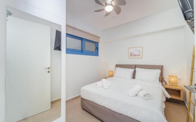 Lefkada Blue Luxury Apartments B3, Perigiali first floor