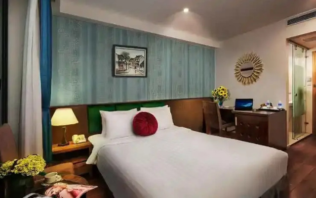 Aviary Hanoi Hotel  Travel