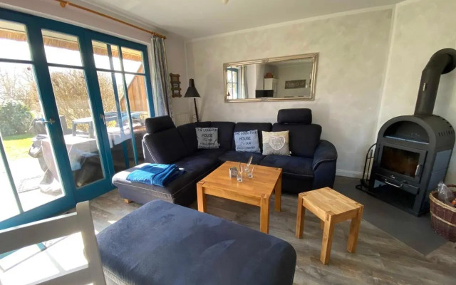 Reetdachhaus Eibe 2, Kaminofen, Sauna, 8 Personen, W-Lan