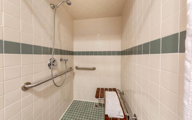 Best Western Plus John Jay Inn & Suites