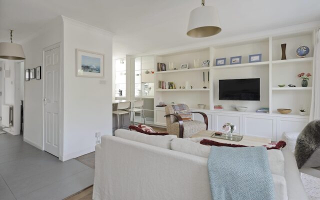 Elegant 2 bed Flat Earls Court