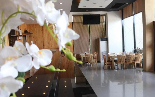 Wisdom Hotel & Residence