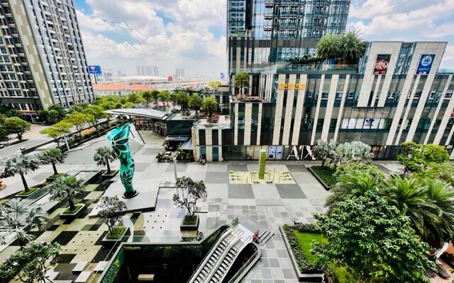 Kelly House at Vinhomes Central Park