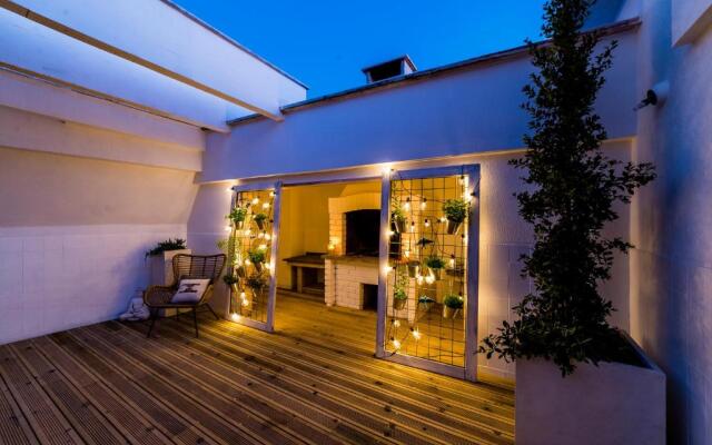 Sandhi House - Yoga & Wellness