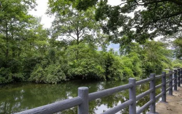 520 Boutique Homestay (Guilin University of Electronic Science and Technology Huajiang Campus)