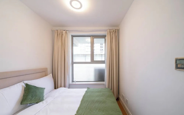 Tyms Stylish 3BR 2BA Apt Xujiahui Metro