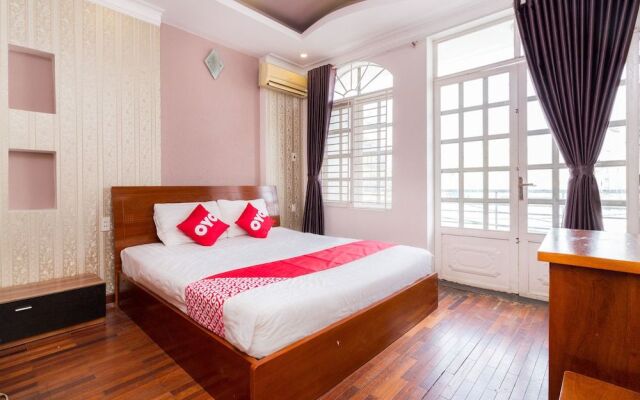 OYO 560 Le Ngan Phung Hotel